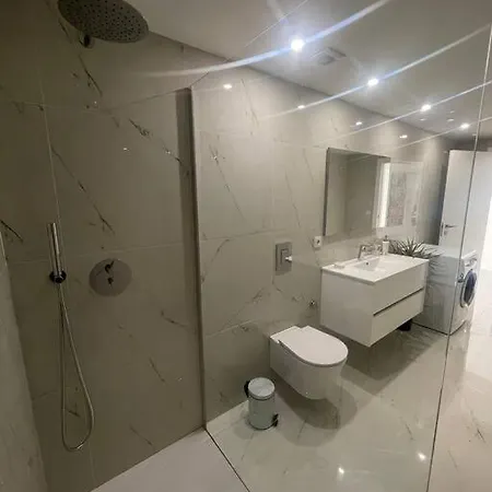 Superbe Spacieux & Moderne - Ponte De Lima - Wifi Gratuit Apartment *